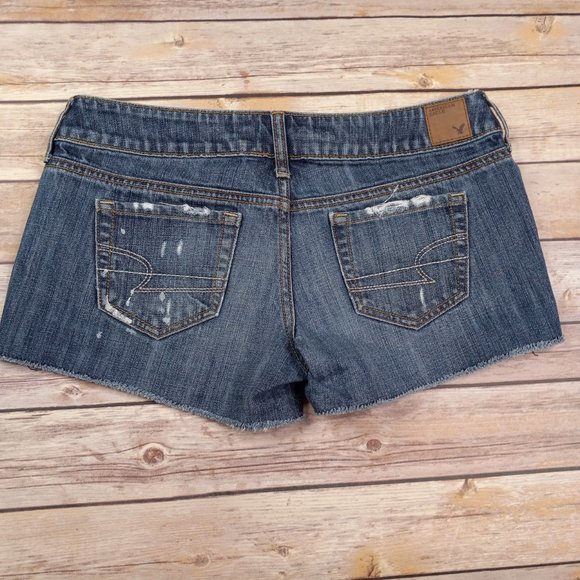 American Eagle 4 Destroyed Mini Blue Denim Jean Shorts Raw Hem - Picture 5 of 7